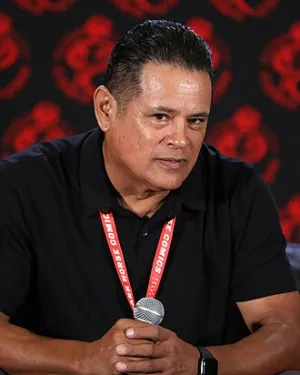 Raymond Cruz