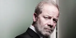 Peter Mullan